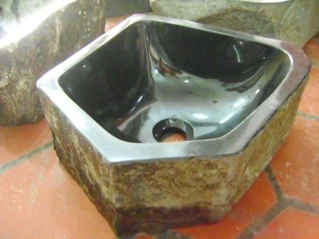 六方石制作的洗手盆