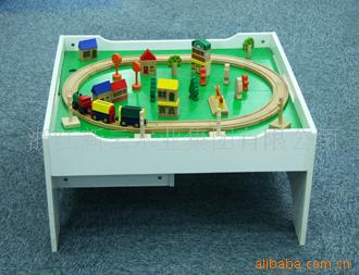 木玩具—火车轨道
